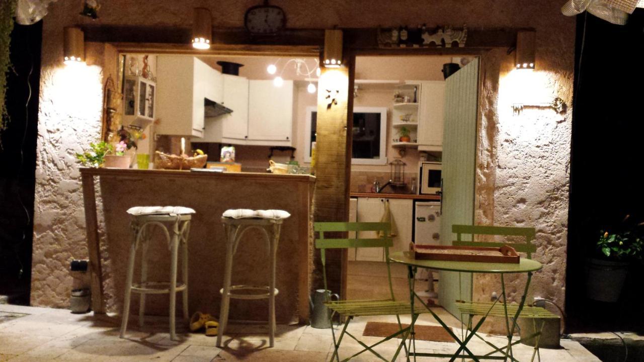 Bed and Breakfast Le Jardin Des Selves Draguignan Exterior foto