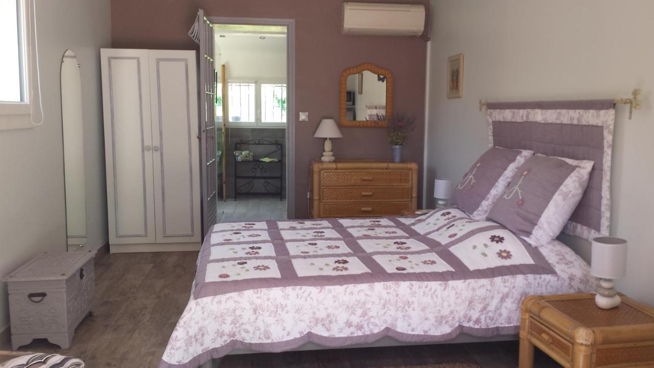 Bed and Breakfast Le Jardin Des Selves Draguignan Exterior foto
