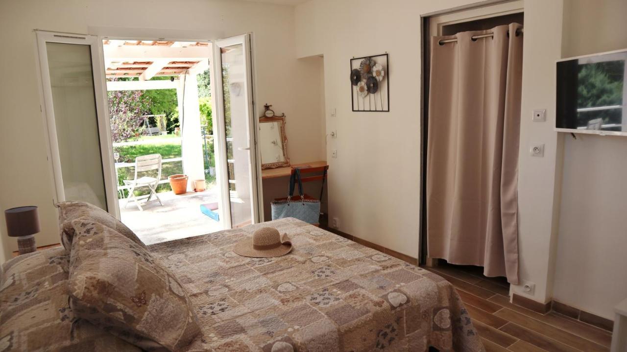 Bed and Breakfast Le Jardin Des Selves Draguignan Exterior foto