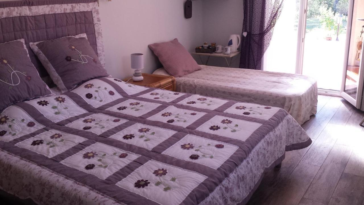 Bed and Breakfast Le Jardin Des Selves Draguignan Exterior foto